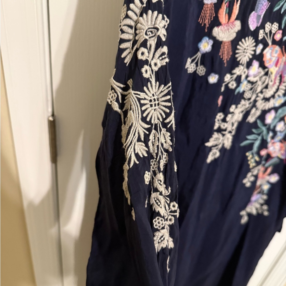 Johnny was Embroidered Navy Boho Tunic Dress with Floral Detail medium - Picture 2 of 7
